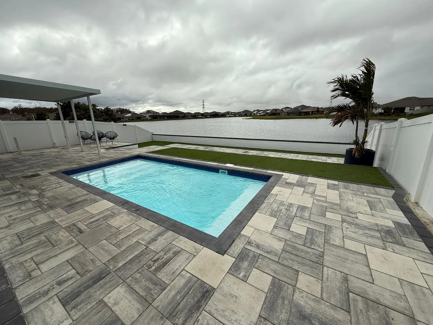 Proyecto con piscina X-Pools serie Miami Beach
