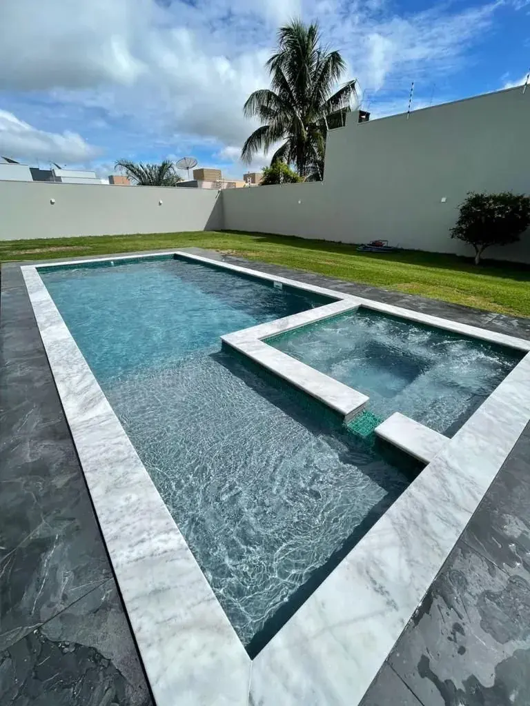 Proyecto con piscina X-Pools serie X-Line